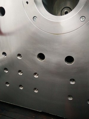 Durch Schweißen reparierte Platte Durch Schweißen reparierte Platte