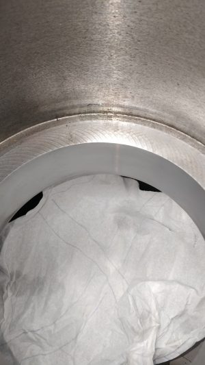 Durch Tampongalvanisieren mit Kupfer aufgefüllte Riefe Durch Tampongalvanisieren mit Kupfer aufgefüllte Riefe